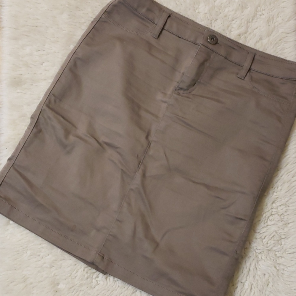 Brown skirt